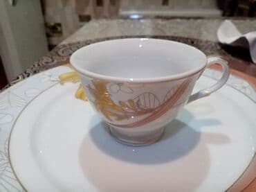 su 19 lt qiymeti: Qab-qacaq dəsti - Şüşə meyvə/qənnadı qabı: Yaşıl tonlu, ayaqlı kasa — 5