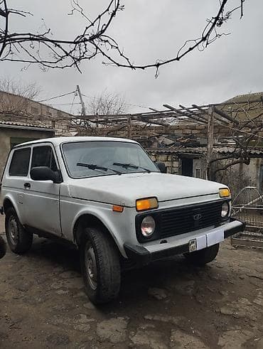 VAZ (LADA) 4x4 Niva: 1.6 l | 1978 il 2111 km Universal lalafo.az -da VAZ (LADA) 4x4 Niva: 1.6 l | 1978 il 2111 km Universal