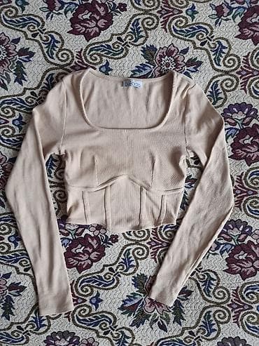 savis a e krem: Krop. Brend xanım koftası. "DeFacto"-dandı. 34, 36, 38 razmerlərə — 2