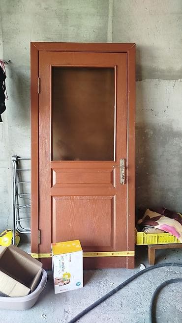 PVC giriş/otaq qapısı 4 ədəd qapı hamısı birlikdə 100 manata.olcu