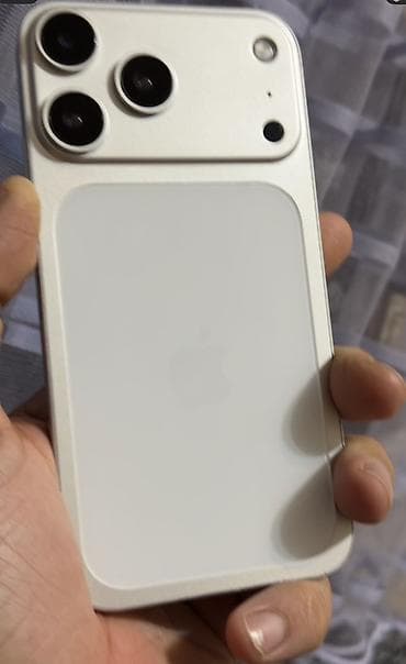 IPhone 17 Pro, Ağ, Simsiz şarj