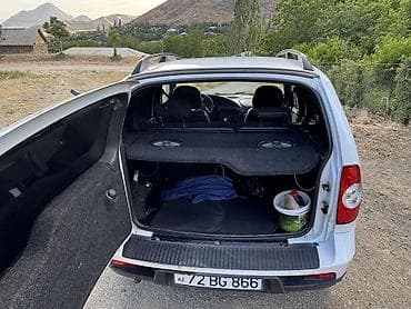 Avtomobil satışı: Chevrolet Niva: 1.7 l | 2009 il 211000 km Ofrouder/SUV — 8