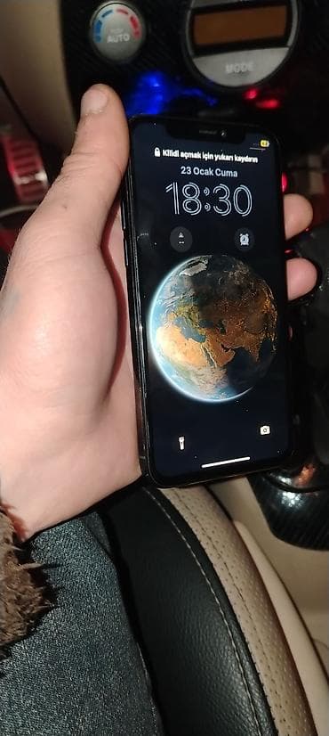 Компьютеры, ноутбуки и планшеты: IPhone X, Face ID — 8