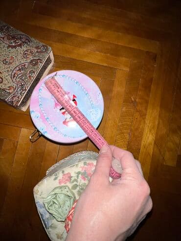 oyuncaq robot: Uşaq üçün mücrü və kopilka, hamısı birlikdə 8 azn. Ünvan: 8-ci — 4