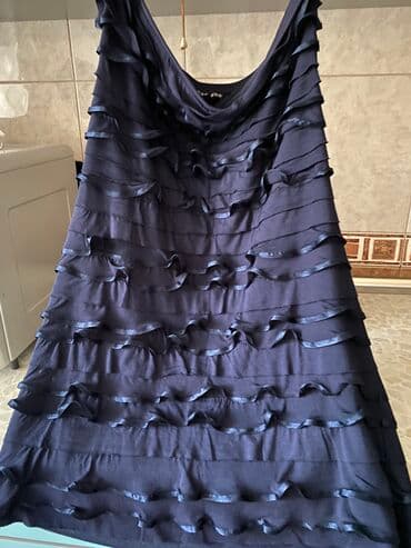 i̇dman qadın ətəkləri: Dekalte platya. İndaneziyanindi — 1