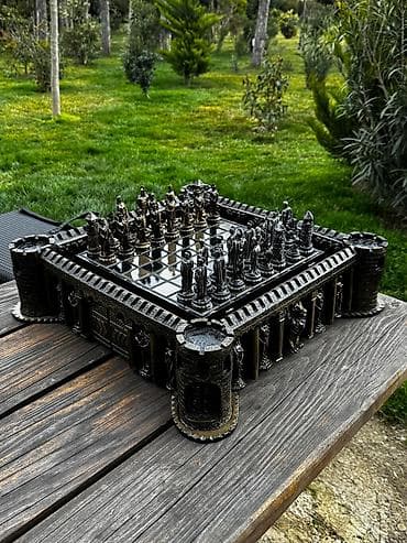 komputer oyun: Sahmat Yenidi. el isidi. dest seklinde satilir.madeller coxdu. her — 4