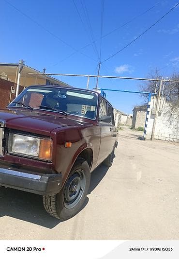 nissan sunny 2010: VAZ 2107 sedan – klassik dizaynlı, arxaötürücülü model. Rəng: tünd — 3