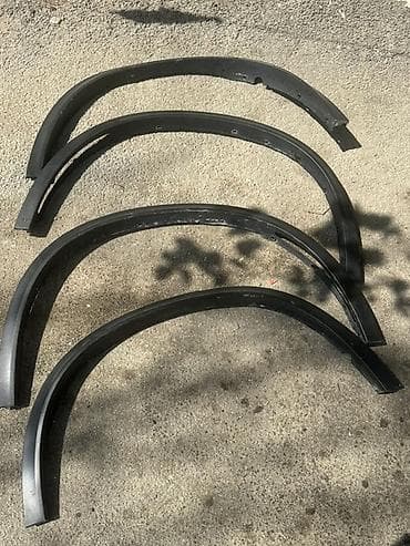 4 teker: Məhsul: Avtomobil üçün təkər qövsü (fender flare) dəsti Tərkib: 4 — 2