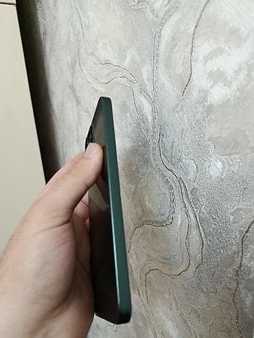 telefon honor x8: Oppo Reno 14 F, rəng - Yaşıl — 5