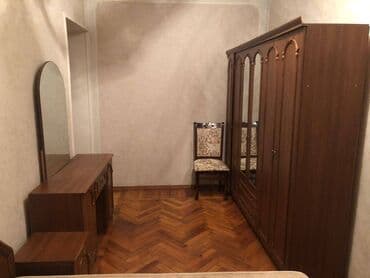 kirayə mənzillər 2022: Bayılda 163 nömrəli məktəbin yanında,4/2-si təmirli,2 otaqlı, Əşyaları — 6