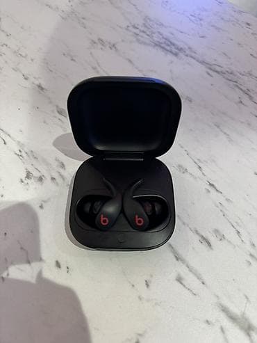 Beats Fit Pro simsiz qulaqlıq Cəmi 10 -15dəfə taxılıb - Rəng: qara