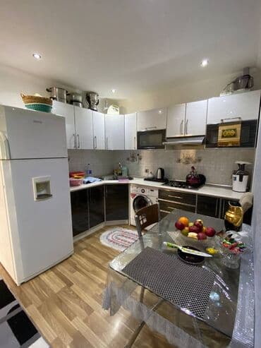 gencede 3 otaqli evlerin qiymeti: 3 otaqlı, Yeni tikili, m. Nəsimi, 137 kv. m — 12