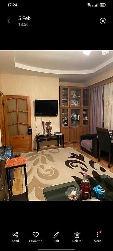 Qarajlar: - Geniş və işıqlı zal: asma tavan, çoxlampalı çilçıraq, divar kağızı — 2
