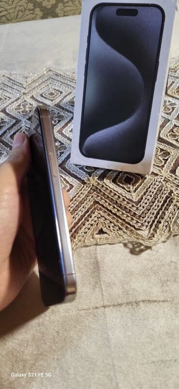 honor 70 qiymeti irşad: Məhsul: Smartfon (qutu ilə) Xüsusiyyətlər və dizayn: - Düz, metal — 1