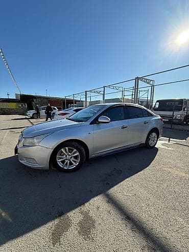 termostat satisi: Chevrolet Cruze: 1.8 l | 2012 il Sedan — 7