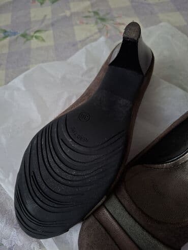 Iran Khodro: Tufli “MELIS”. Türkiyə istehsalı. Yeni kimidir, az geyinilib. - — 4