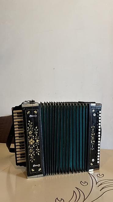 klavitura: Akustik Akkordeon, İşlənmiş, Ünvandan götürmə — 2