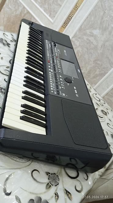Sintezator, Korg — 2