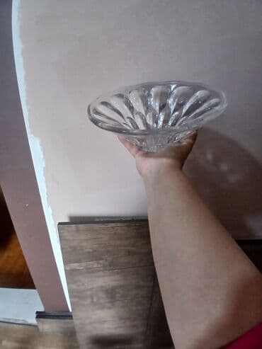 tom xrustal qablar: Vaza dəsti — 9