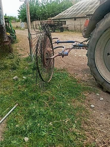 dirsek: Ot yığımı üçün traktor qoşqusu – barabanlı/çərçivəli tırmık (5 — 5