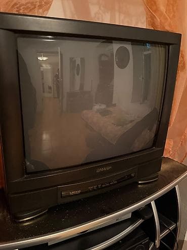 tv bix: Retro TV və VHS video pleyer dəsti • JVC “F series” kineskop TV - — 4