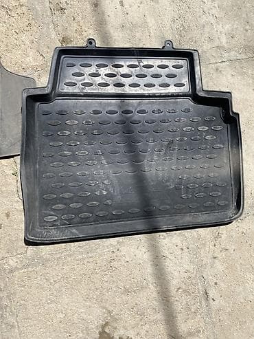 qazel sernişin: Avtomobil üçün ayaqaltı, Rezin, SUV/krossover tipli avtomobillər — 5