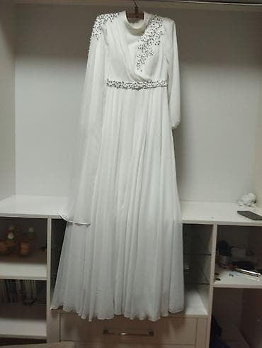 ağ donlar instagram: Ziyafət donu, Maksi, M — 1