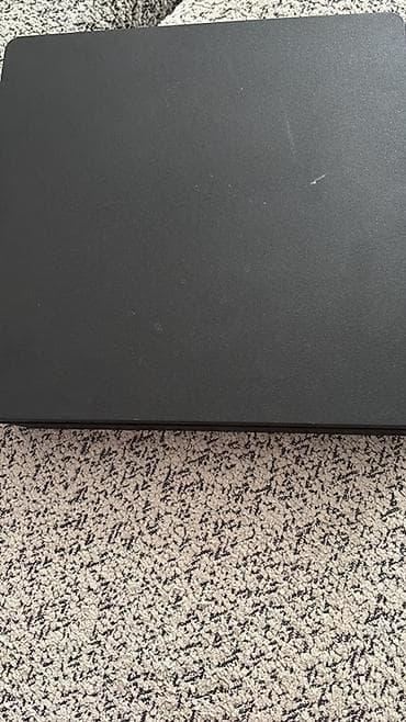 PlayStation 4 Slim oyun konsolu - Model: PS4 Slim - Rəng: Qara - — 3