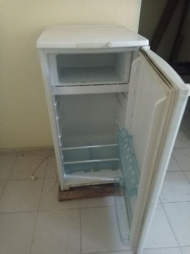 Salam,çox az və səliqəli işlənmiş Bryusa soyuducüsu satılır — 3