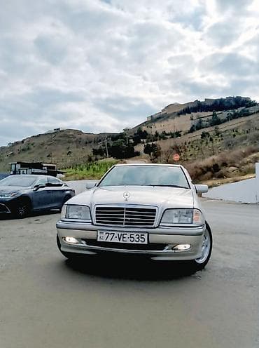 disk teker mercedes: Mercedes-Benz C 200: 2 l | 2000 il Sedan — 1