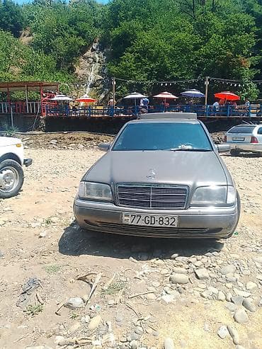 bmw e 39: Mercedes-Benz C-Class (W202) sedan - Kuzov: 4 qapılı sedan, metalik — 3