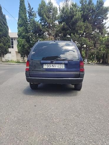 07 disk: Opel Astra: 1.6 l | 1996 il 325358 km Universal — 1