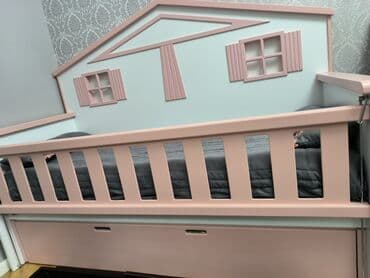 двухъярусная кровать для детей: Для девочки, Б/у, Кровать, С матрасом, С выдвижными ящиками — 1