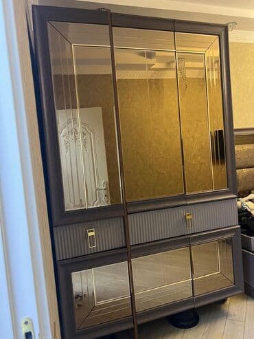 ev ucun yellencekler: Qarderob, paltar dolabı — 3