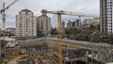 1 комнатная квартира снять: 28 may metrosunun yasil bazarına yaxın 17 mertebeli binanın 6-ci — 16