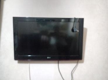 32 armatur: Düz TV altlığı, Polkalı, Şüşəli — 3