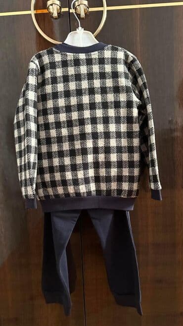 детский спортивный костюм из плащевки: Yenidir. Defekti yoxdu geyinilmeyib. Ayrı- ayriliqdada geyine biler — 2