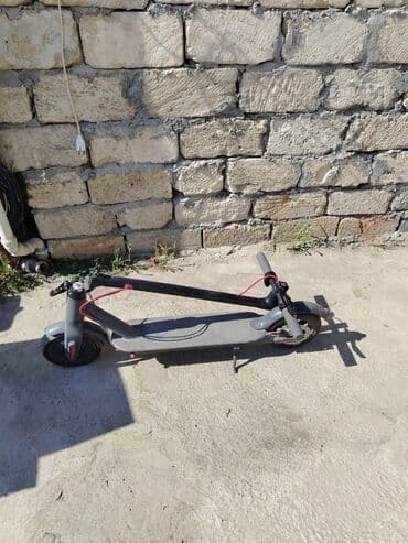 правила дорожного движения: Salam. Skuter yaxşı vəziyyədədir. İşləyir. Barter olmur. Sadəcə — 2