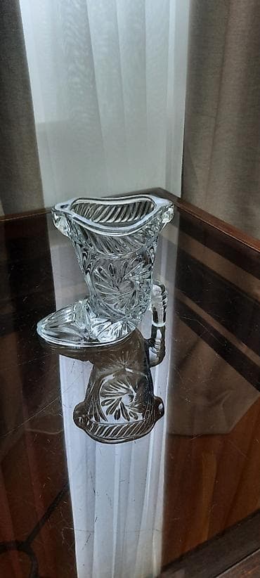 zefer gunu sekilleri: Прошлого века.цены разные.Первое фото15ман .Второе фото 30м .Шестое — 8