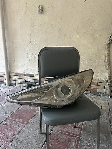 Sağ, Yaxın və uzaq vuran işıqlar Hyundai, Orijinal — 2