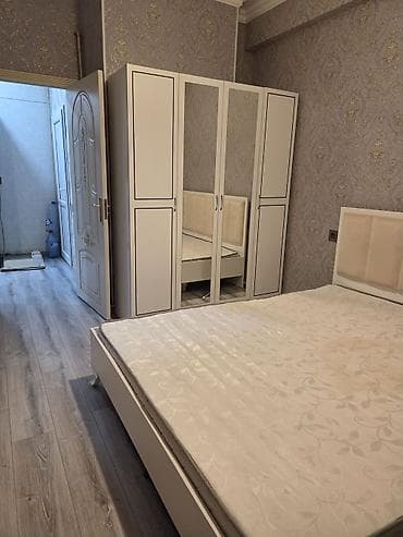 qebelede ev satilir: 2 otaqlı mənzil – studio qonaq otağı və mətbəx birgə Xüsusiyyətlər: - — 4
