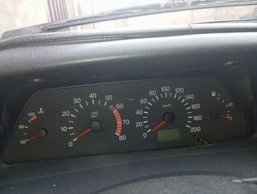 skoda oktavia: Lada Samara sedan, ağ rəng. 4 qapılı kuzov, arxa spoyler, duman — 7