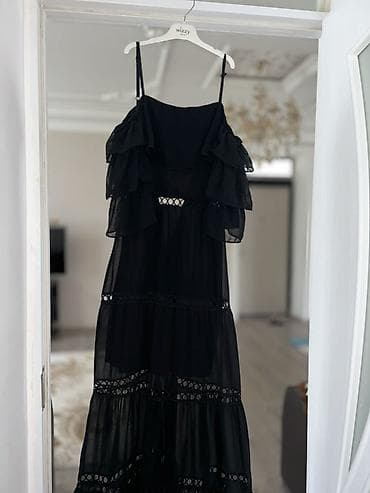 şifon don: Qara maxi paltar - Model: nazik askılı, yüngül və axıcı siluet - Üst — 2