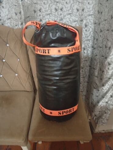 Boks üçün asılqan zərbə kisəsi - Material: qara süni dəridən