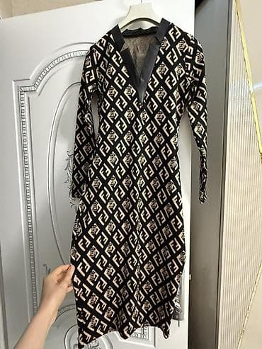 sacaqli don: Qadın geyimi Her biri bir defe geyinilib Hec bir problemleri yoxdur — 10