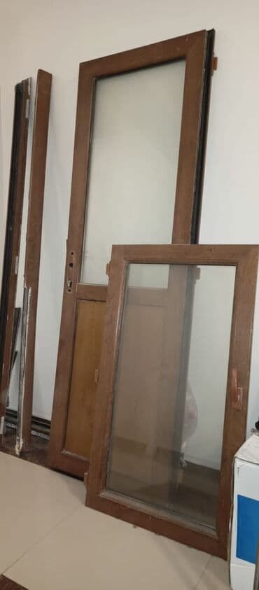 Pəncərələr: Plastik qapı şəkildəki kimidi eyni — 1