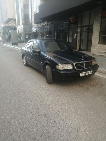 kia ceed universal: Mercedes-Benz C-Class: 2.2 l | 1999 il Sedan — 2