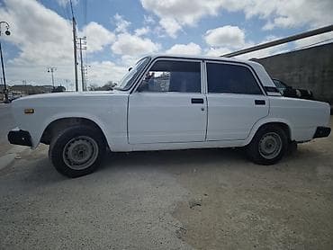 vaz kredit: VAZ (LADA) 2107: 1.6 l | 2007 il 151579 km Sedan — 3