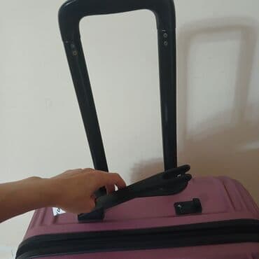 İdman formaları: Sərnişin çamadanı – bənövşəyi/metallik tonlarda sərt korpuslu model — 3