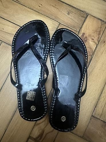 Sabo: Qara rəngli qadın şip-şip (flip-flop) sandallar - Rəng: parlaq qara - — 1